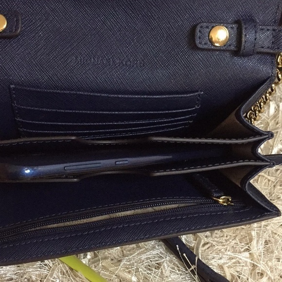 Michael Kors Jet Set Travel Phone Crossbody Bag - Picture 11 of 15